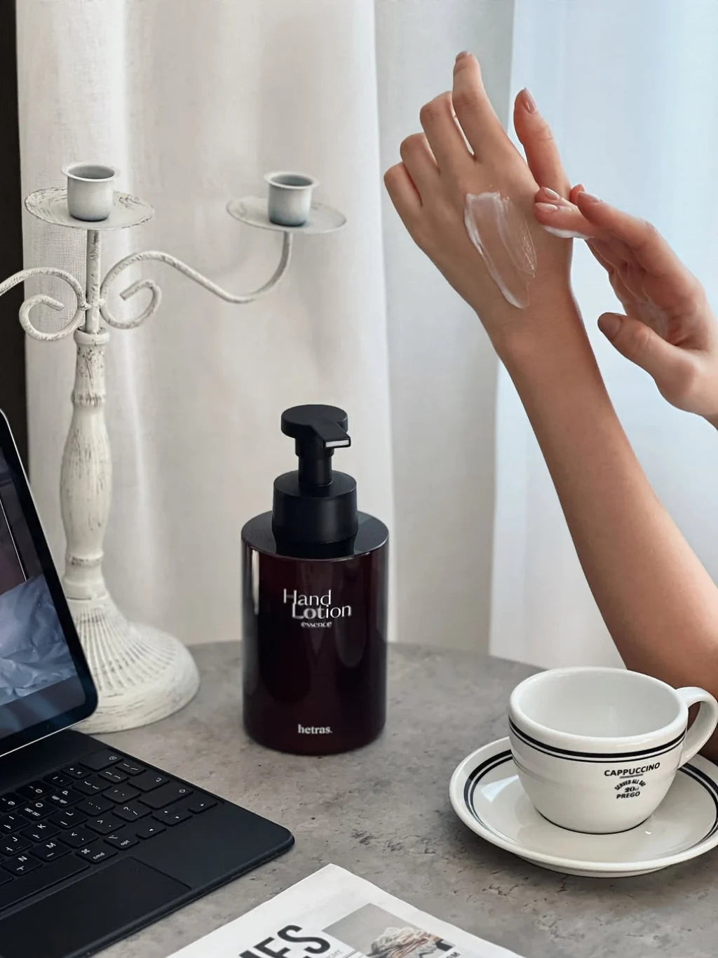 hetras. Perfume Essence Hand Lotion | 515ml